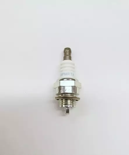 Sytytystulppa STIHL NGK BPMR7A - Pienkoneiden sytytystulpat - 00004007000 - 1