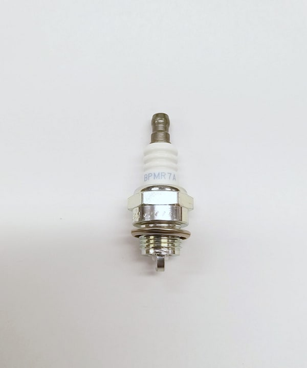 Sytytystulppa STIHL NGK BPMR7A - Pienkoneiden sytytystulpat - 00004007000 - 1