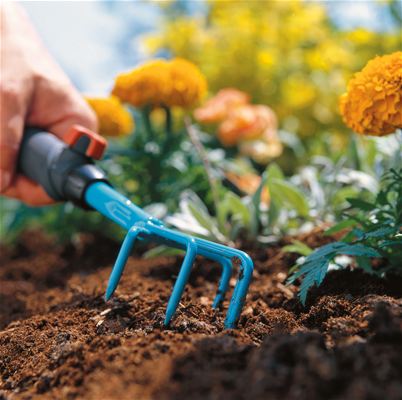 8923 Gardena Combisystem möyhennin - Työkalut puutarhaan ja siivoamiseen - 9012031-01 - 2