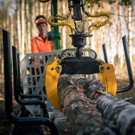 KELLFRI 3T METSÄVAUNU 4,2 M KUORMAIMELLA, 10HV MOOTTORI, KAKSOISHYDRAULISYL. - Mönkijöiden lisävarusteet - 21-SV301 - 1