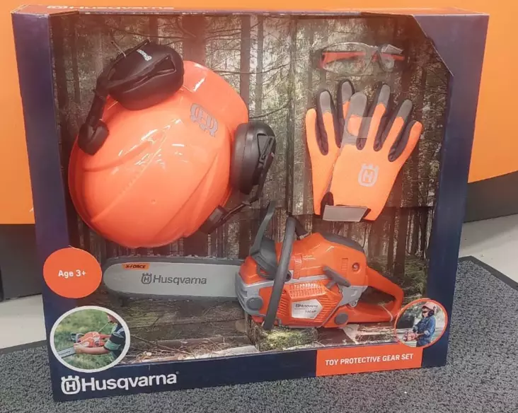 LEIKKIMOOTTORISAHA & SUOJAVARUSTEET - Lasten lelut - 5462724-01 - 1