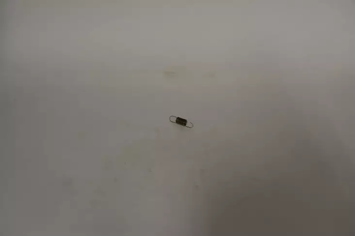 B&S regulaattorin jousi 796484 - Regulaattorin jouset, säätimet - 796484 - 1