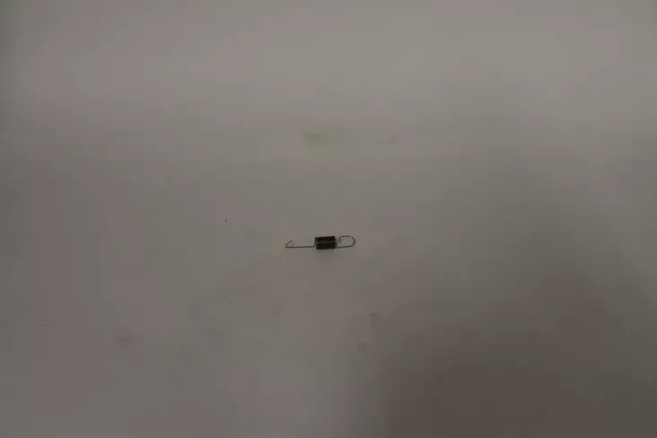 B&S kaasuttimen säätimenjousi 698726 - Regulaattorin jouset, säätimet - 698726 - 1