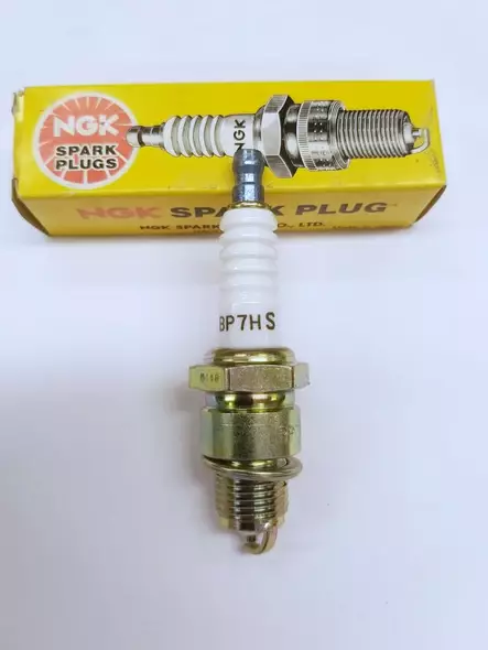 Sytytystulppa NGK BP7HS - Pienkoneiden sytytystulpat - BP7HS - 1