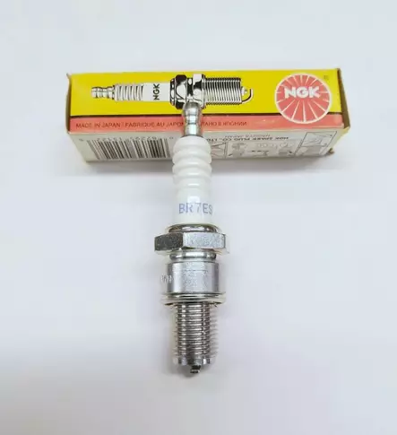 Sytytystulppa NGK BR7ES - Pienkoneiden sytytystulpat - BR7ES - 1